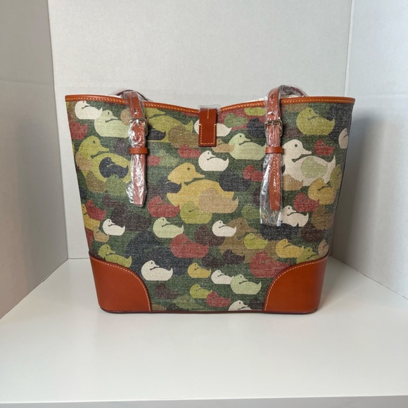 Dooney & Bourke | The Robertson Collection Dover Tote - Picture 2 of 3
